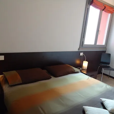 Апартаменты Red House *